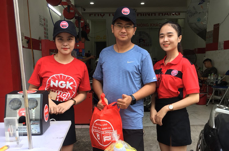 [TP.HCM_13.06.2020] Chương trình tri ân khách hàng kết hợp bảo dưỡng bugi miễn phí của bugi NGK