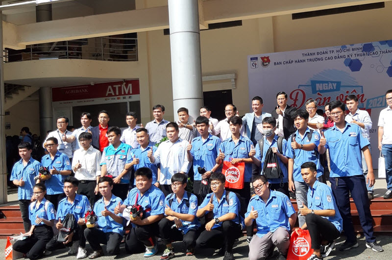 Lễ phát động cuộc thi Mini Car Racing 2021