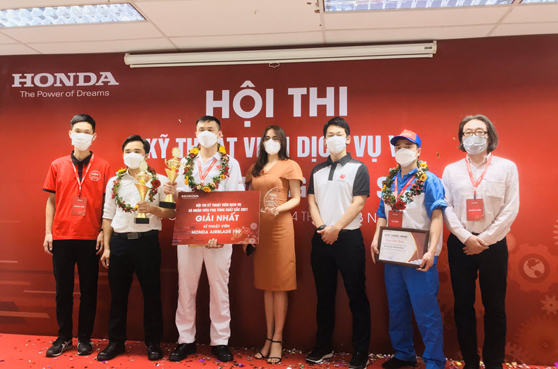 Bugi NGK đồng hành cùng hội thi "kỹ thuật viên dịch vụ và nhân viên phụ tùng xuất sắc 2021"