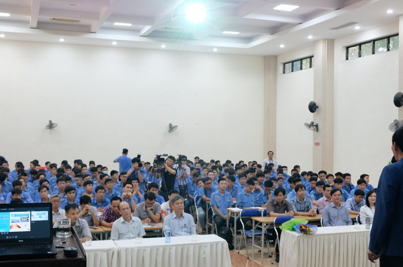 Hội thảo kỹ năng sống, hướng nghiệp và phát triển tư duy