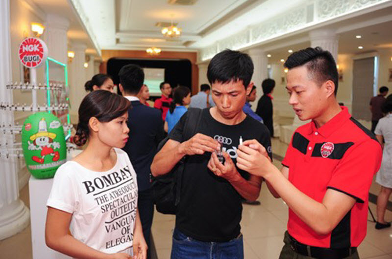 [Hà Nội 06.2016] BUGI NGK lần đầu tổ chức hội thảo kỹ thuật ở Hà Nội