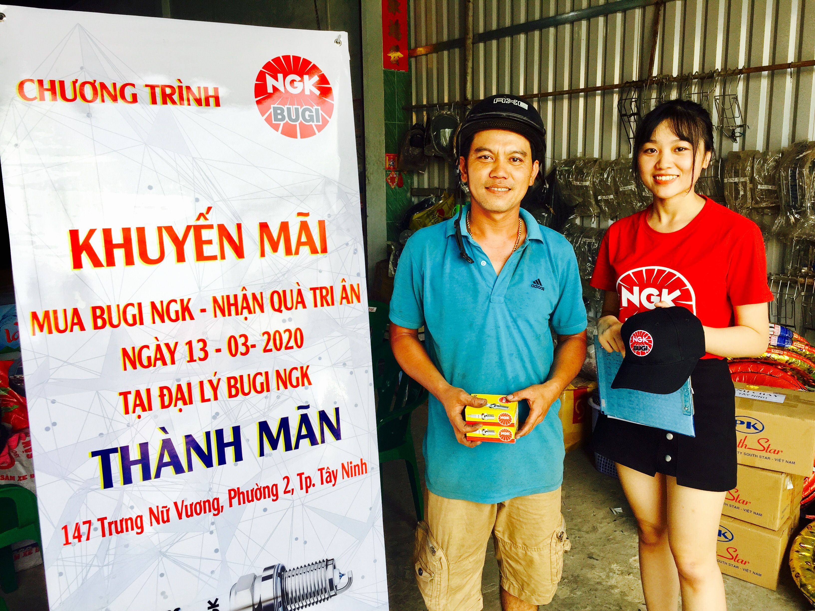 NGK SPARK PLUGS COOPERATES WITH AGENTS TO ORGANIZE A SALES PROMOTION PROGRAM