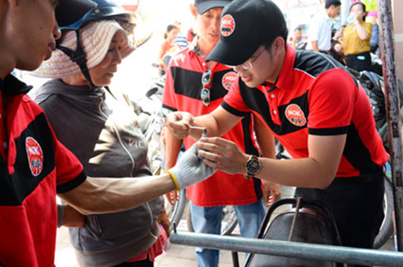 [Cần Thơ 04.2016] Tầm quan trọng của việc thay bugi xe máy định kì mỗi 8.000 km!