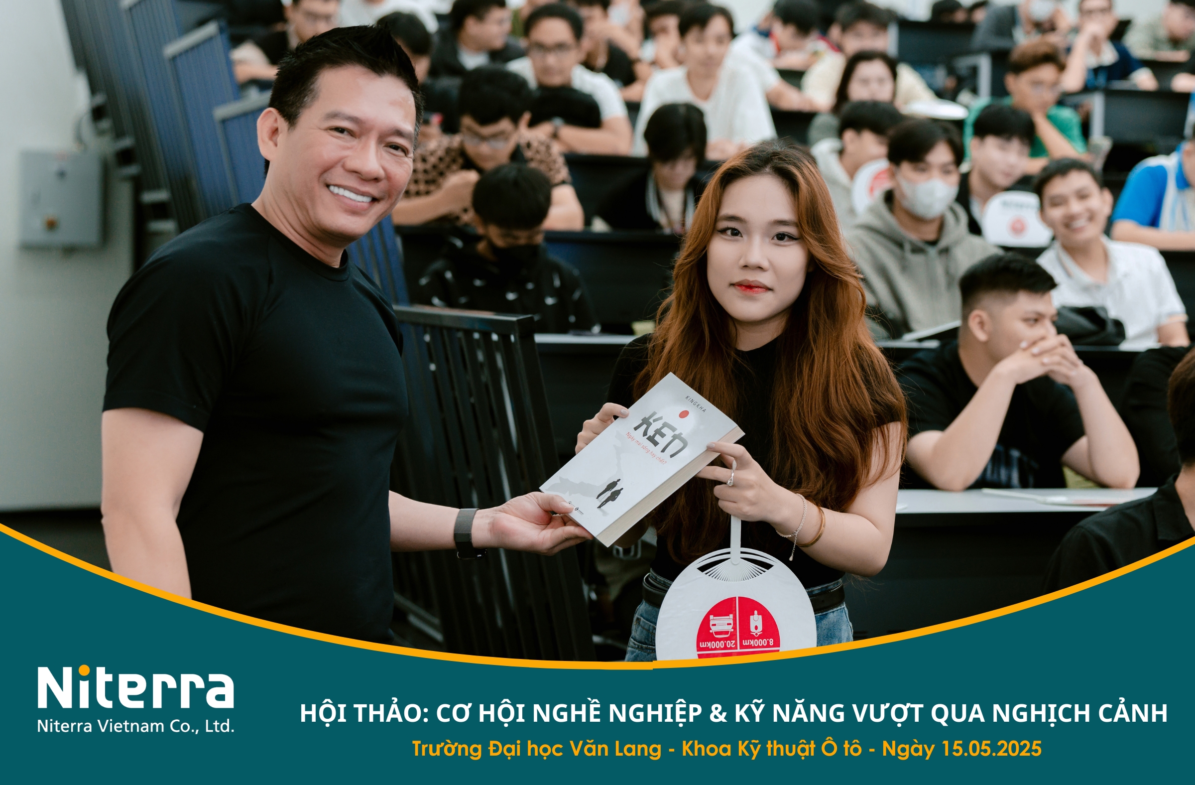 Hội thảo “Cơ hội nghề nghiệp & kỹ năng vượt qua nghịch cảnh” – truyền cảm hứng mạnh mẽ cho sinh viên kỹ thuật ô tô Trường Đại Học Văn Lang