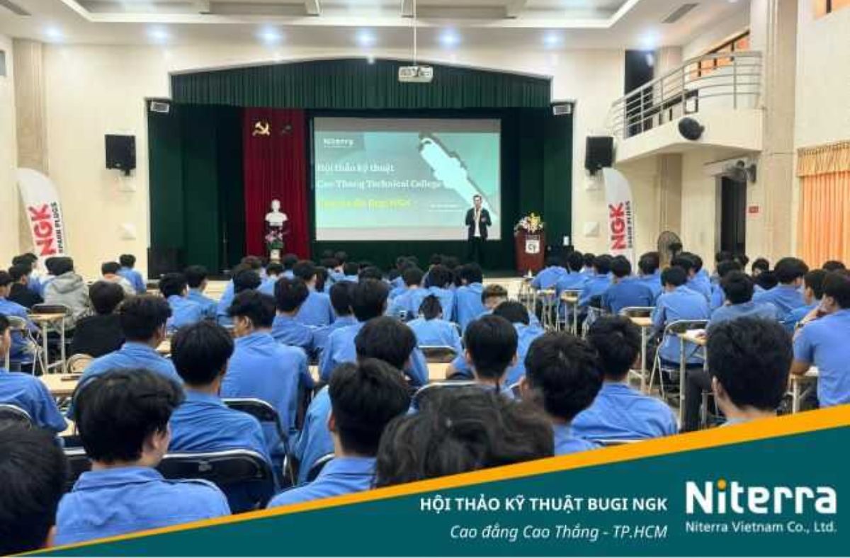 Hội thảo kỹ thuật bugi ngk tại trường Cao đẳng Cao Thắng
